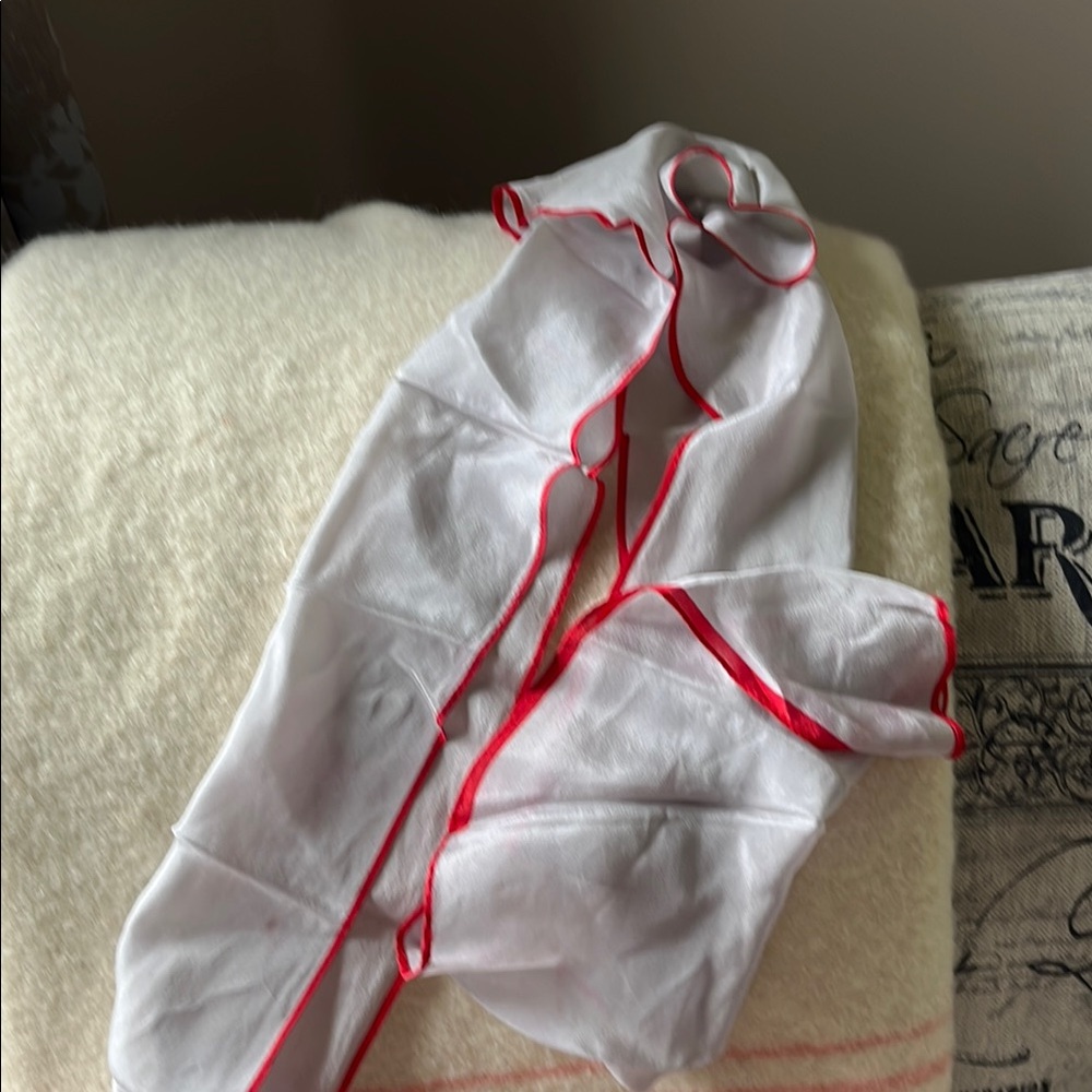 Oscar de la renta silk Scarf with Red Trim